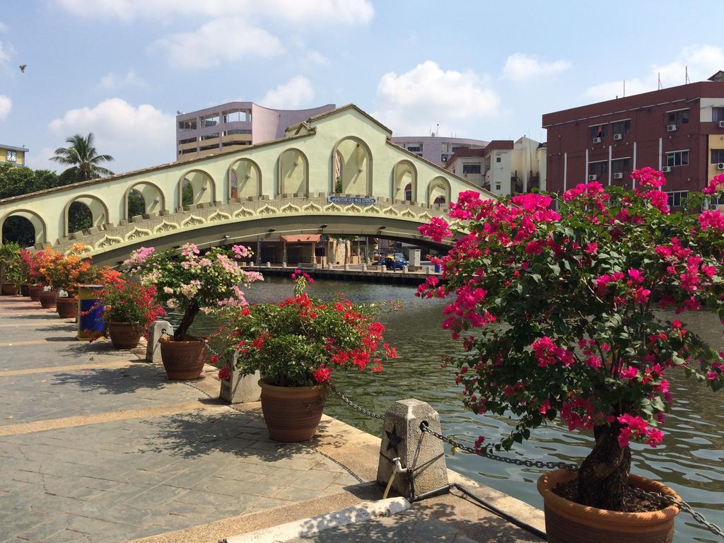 Olive Flashpackers, Melaka Buitenkant foto